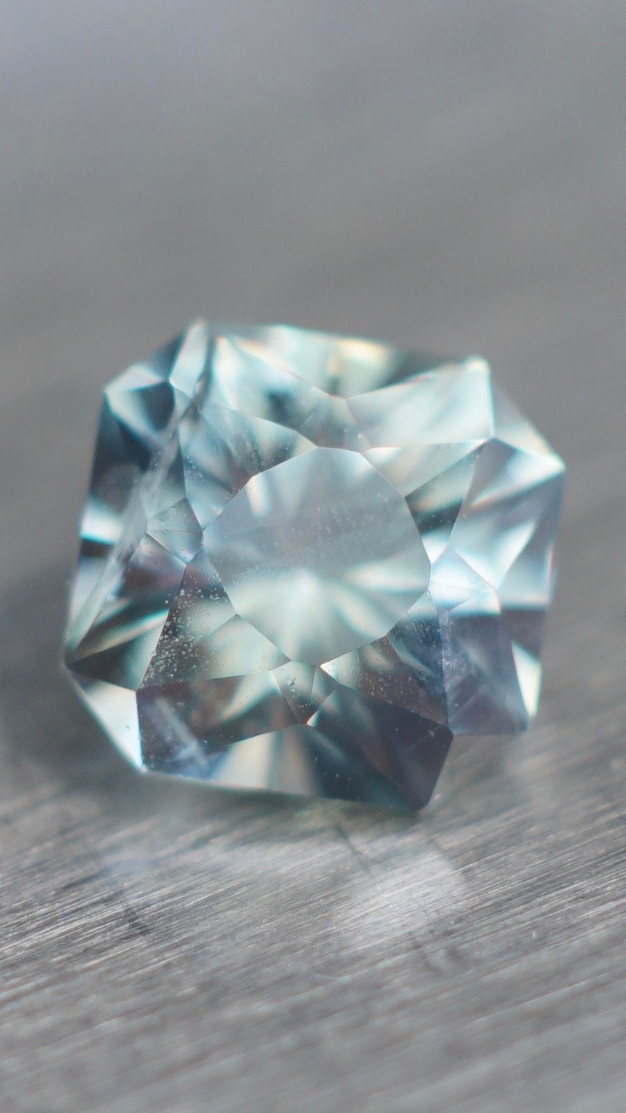 0.87 ct Montana sapphire