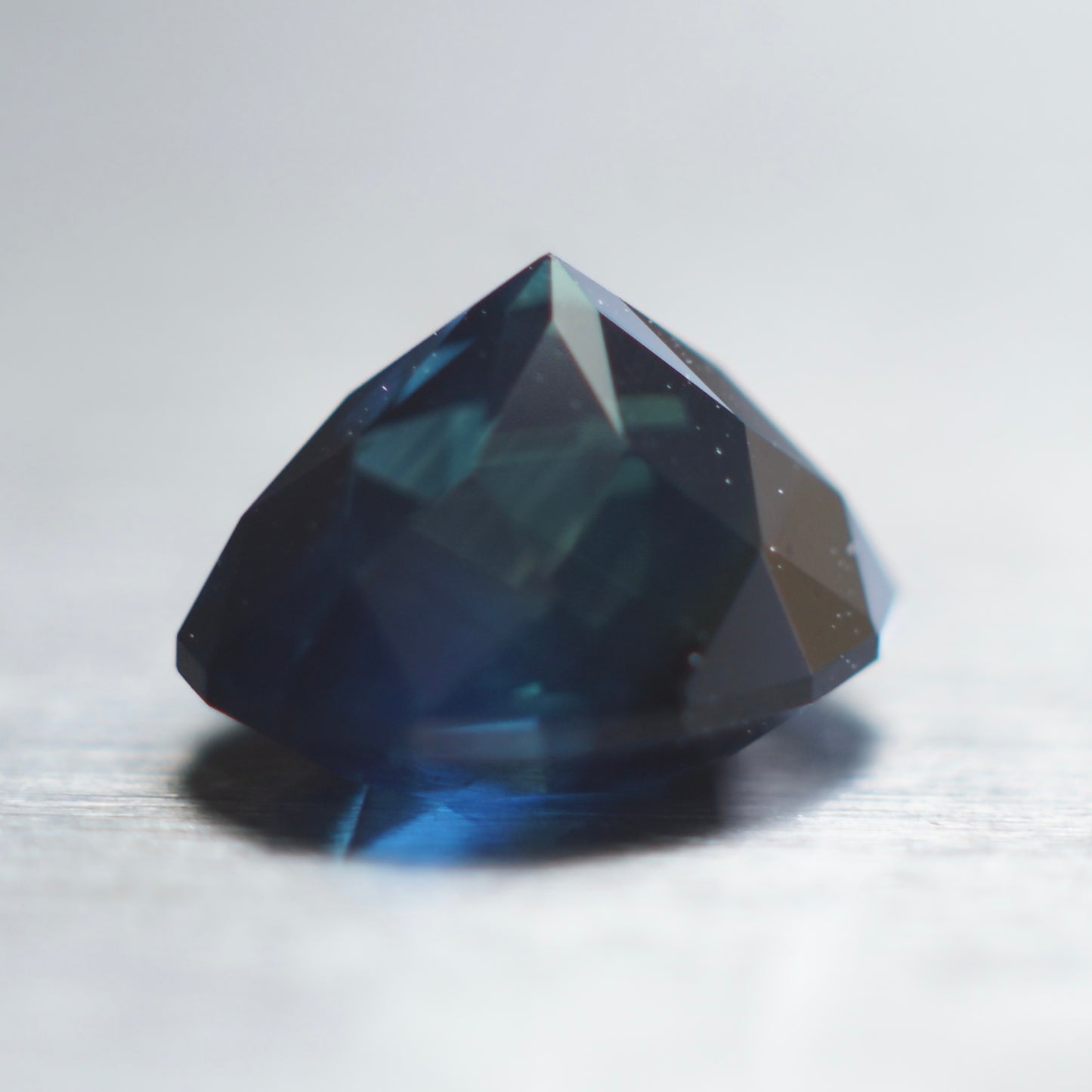 2.64 ct Australian sapphire