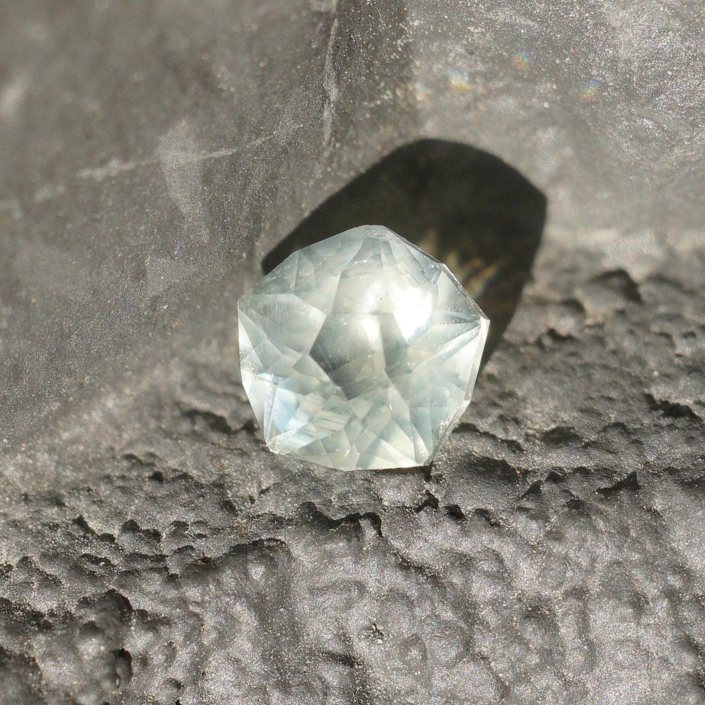 0.73 ct Montana sapphire