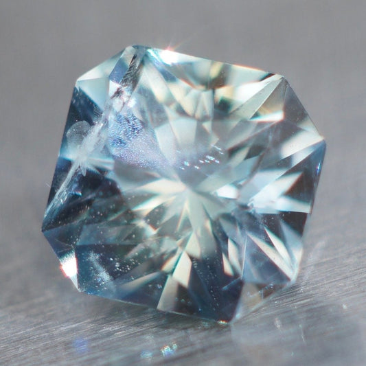 0.87 ct Montana sapphire