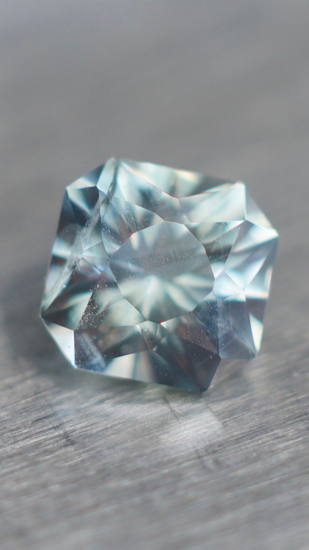 0.87 ct Montana sapphire