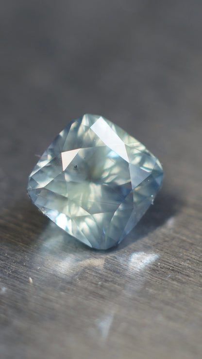 2.1 ct Montana sapphire